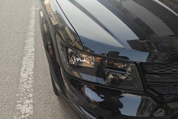 Used Dodge Journey 2014 2.4L Two-Wheel Drive Touring Edition Right Front Headlight