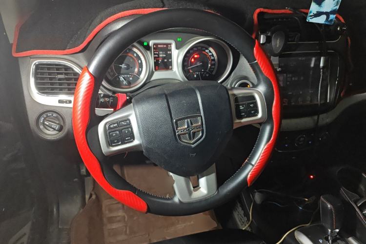 Used Dodge Journey 2014 2.4L Two-Wheel Drive Touring Edition Steering Wheel