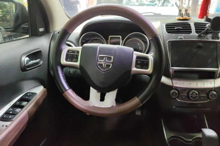 Used Dodge Journey 2014 2.4L Two-Wheel Drive Touring Edition Steering Wheel