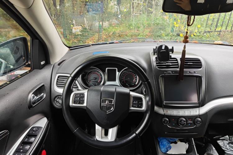 Used Dodge Journey 2014 2.4L Two-Wheel Drive Touring Edition Steering Wheel