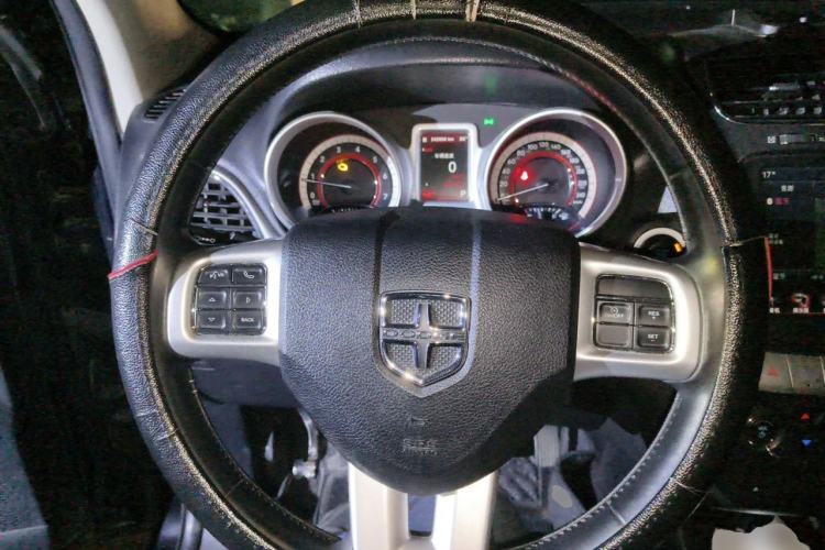 Used Dodge Journey 2014 2.4L Two-Wheel Drive Touring Edition Steering Wheel