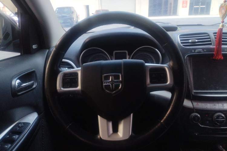 Used Dodge Journey 2014 2.4L Two-Wheel Drive Touring Edition Steering Wheel