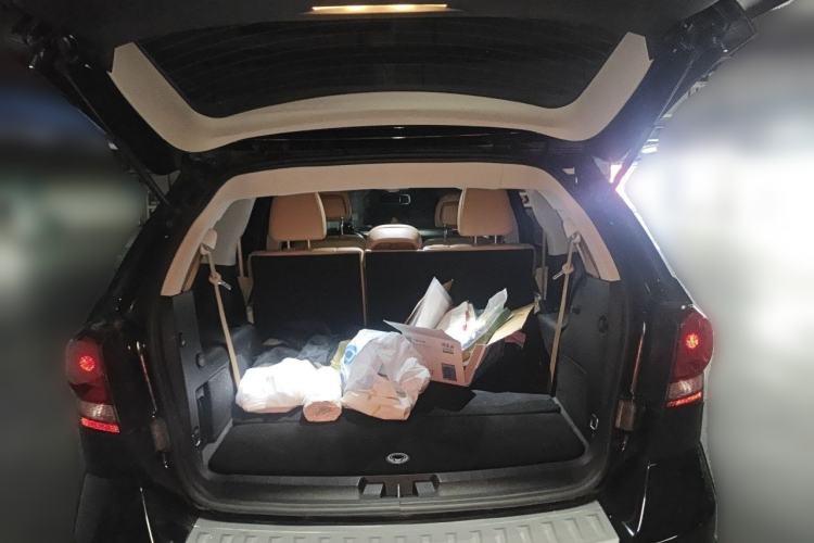 Used Dodge Journey 2014 2.4L Two-Wheel Drive Touring Edition Trunk