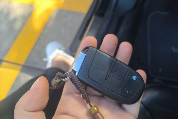 Used Dodge Journey 2014 2.4L Two-Wheel Drive Touring Edition Vehicle Key