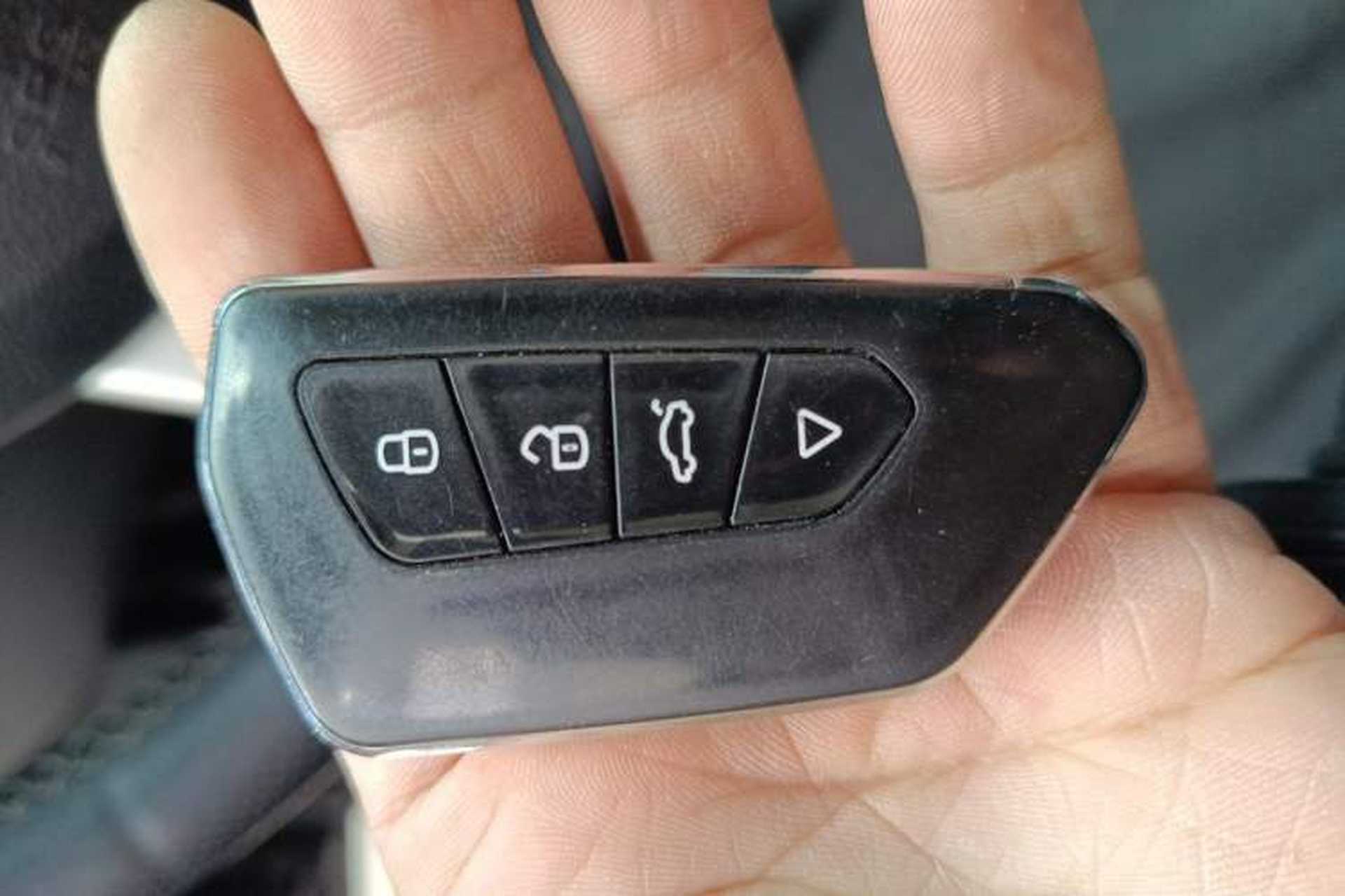 Used Dodge Journey 2014 2.4L Two-Wheel Drive Touring Edition Vehicle Key