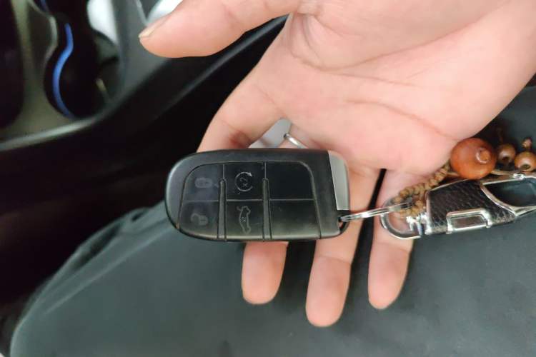 Used Dodge Journey 2014 2.4L Two-Wheel Drive Touring Edition Vehicle Key
