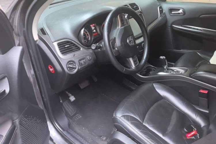 Used Dodge Journey 2014 2.4L Two-Wheel Drive Touring Edition Driver Seat
