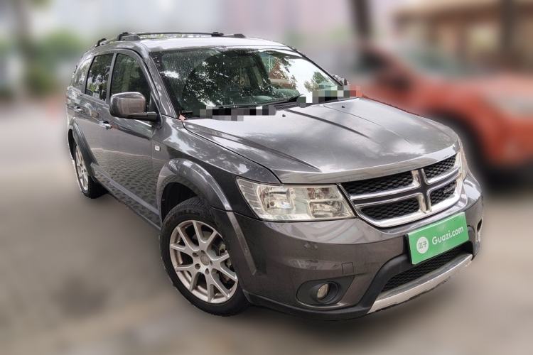 Used Dodge Journey 2014 2.4L Two-Wheel Drive Touring Edition Front Right 45 Deg