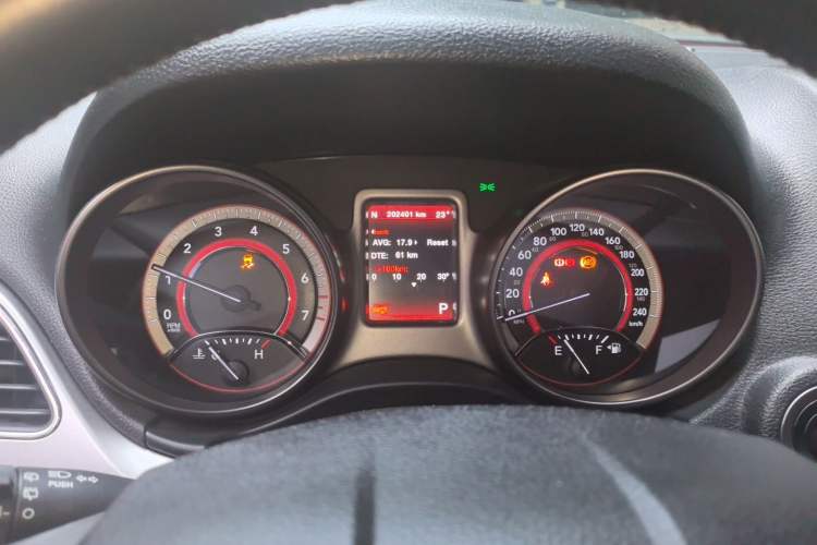 Used Dodge Journey 2014 2.4L Two-Wheel Drive Touring Edition Instrument Cluster