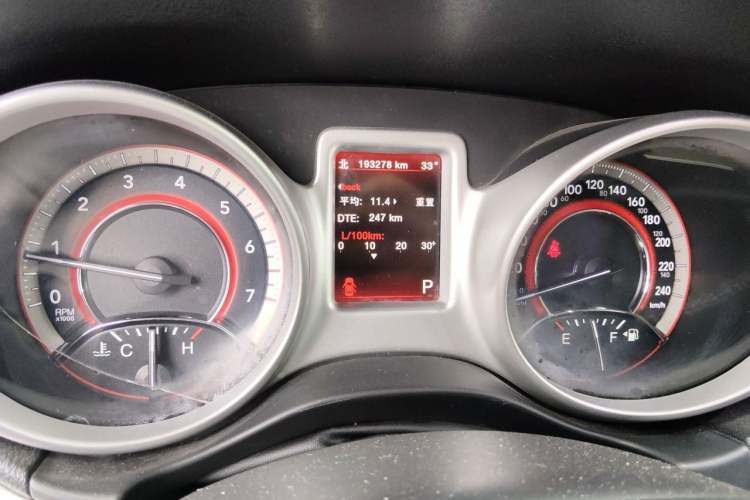 Used Dodge Journey 2014 2.4L Two-Wheel Drive Touring Edition Instrument Cluster
