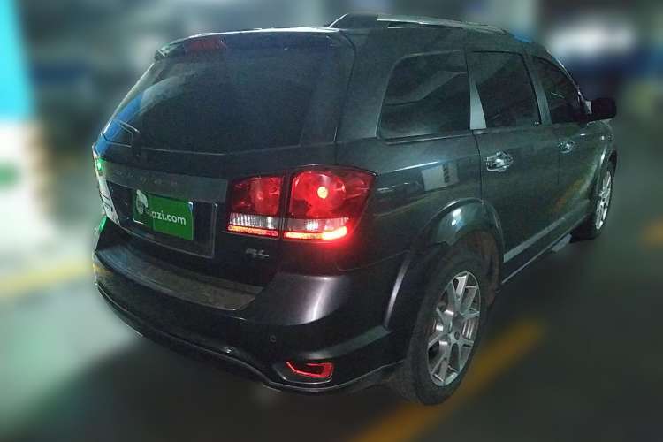 Used Dodge Journey 2014 2.4L Two-Wheel Drive Touring Edition Rear Right 45 Deg