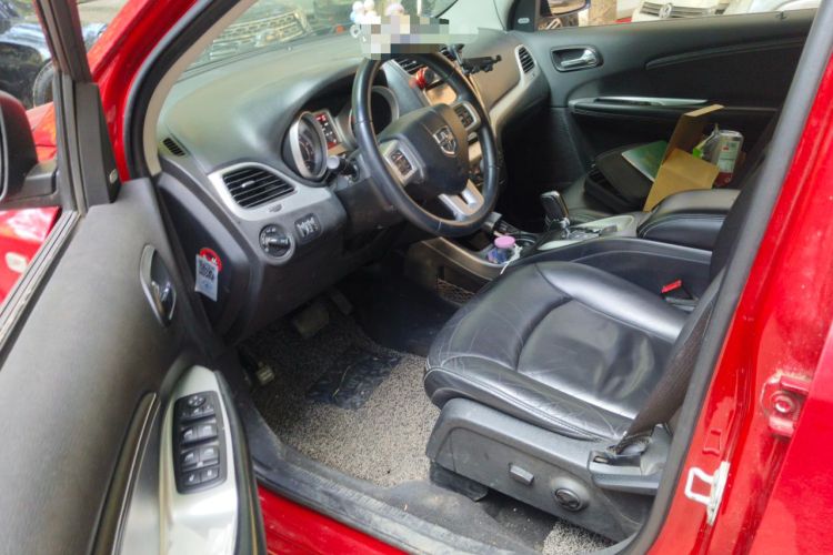 Used Dodge Journey 2014 2.4L Two-Wheel Drive Touring Edition Driver Seat