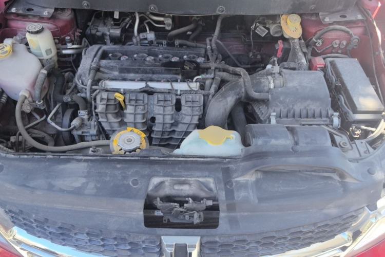 Used Dodge Journey 2014 2.4L Two-Wheel Drive Touring Edition Engine Bay