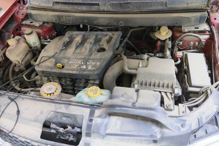 Used Dodge Journey 2014 2.4L Two-Wheel Drive Touring Edition Engine Bay