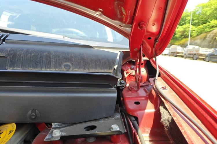 Used Dodge Journey 2014 2.4L Two-Wheel Drive Touring Edition Engine Bay Left