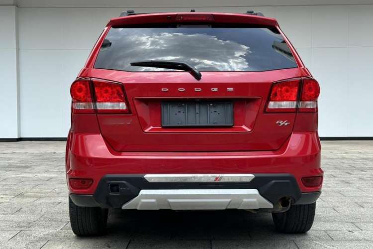 Used Dodge Journey 2014 2.4L Two-Wheel Drive Touring Edition Exterior 2