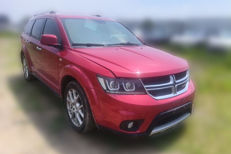 Used Dodge Journey 2014 2.4L Two-Wheel Drive Touring Edition Front Right 45 Deg