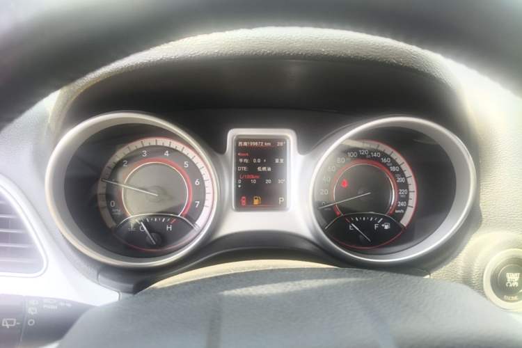 Used Dodge Journey 2014 2.4L Two-Wheel Drive Touring Edition Instrument Cluster