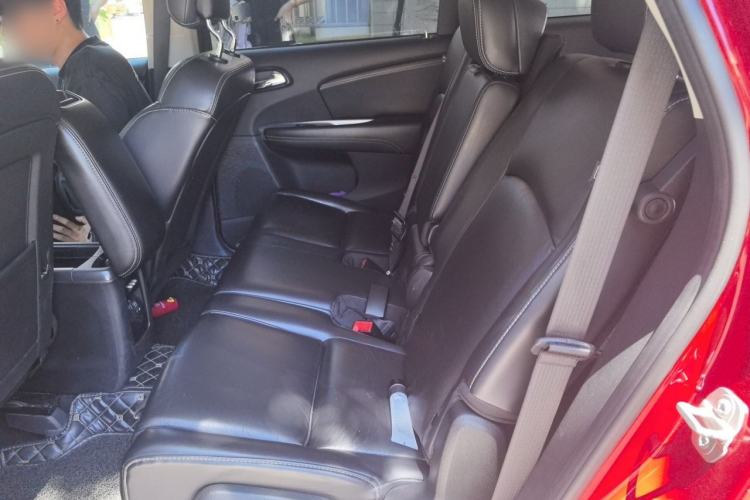 Used Dodge Journey 2014 2.4L Two-Wheel Drive Touring Edition Left Rear Seat