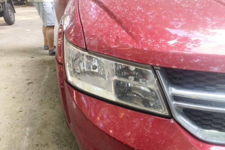 Used Dodge Journey 2014 2.4L Two-Wheel Drive Touring Edition Right Front Headlight