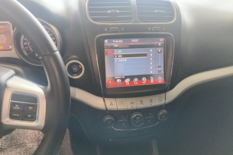 Used Dodge Journey 2014 2.4L Two-Wheel Drive Touring Edition Audio And AC Panel