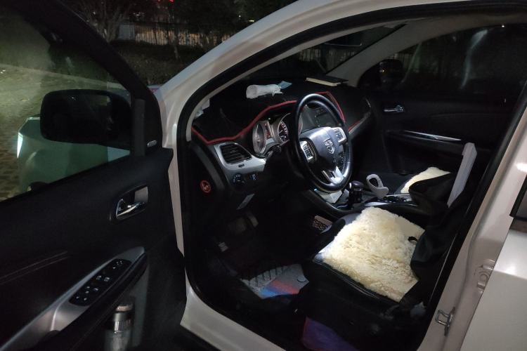 Used Dodge Journey 2014 2.4L Two-Wheel Drive Touring Edition Driver Seat