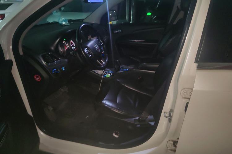 Used Dodge Journey 2014 2.4L Two-Wheel Drive Touring Edition Driver Seat