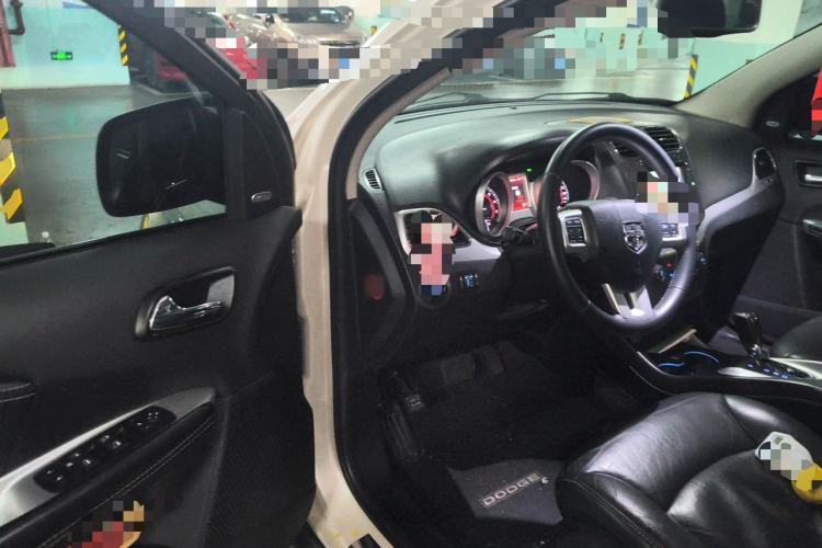 Used Dodge Journey 2014 2.4L Two-Wheel Drive Touring Edition Driver Seat