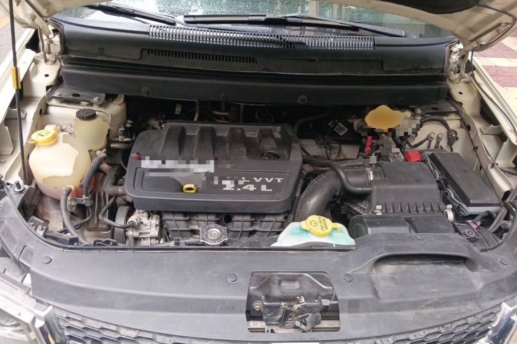 Used Dodge Journey 2014 2.4L Two-Wheel Drive Touring Edition Engine Bay