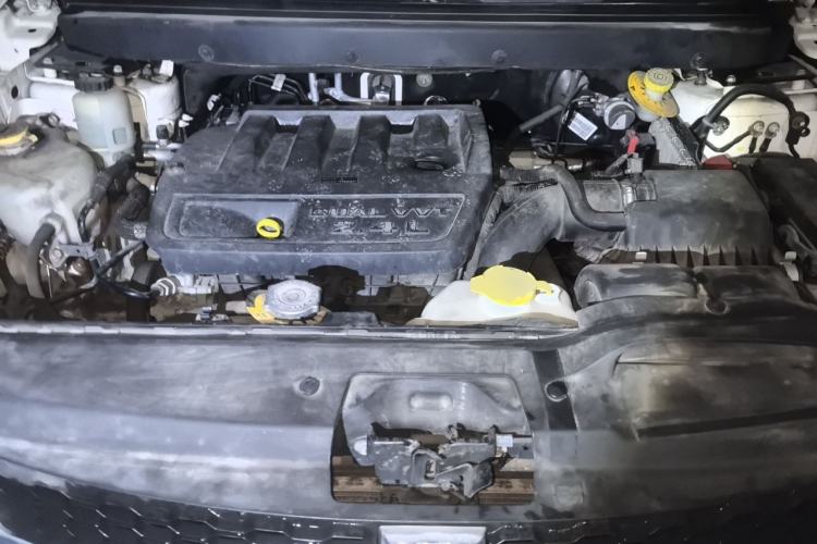 Used Dodge Journey 2014 2.4L Two-Wheel Drive Touring Edition Engine Bay