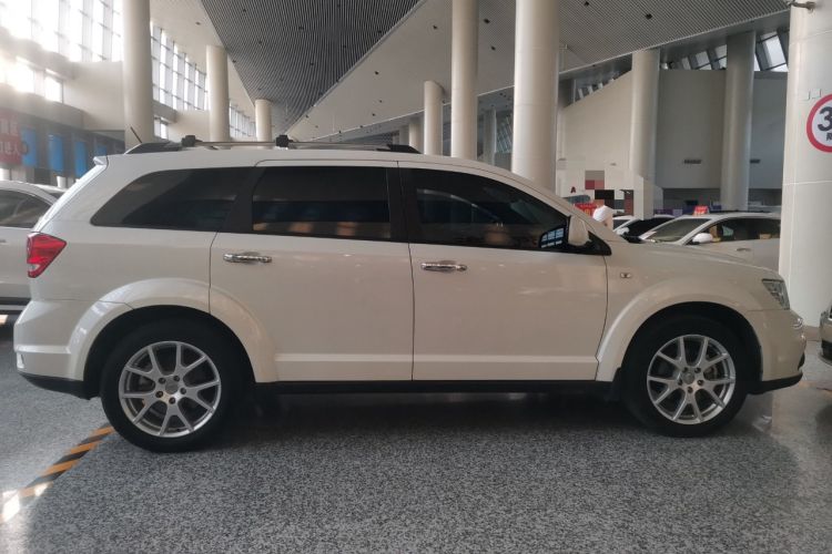 Used Dodge Journey 2014 2.4L Two-Wheel Drive Touring Edition Exterior 2