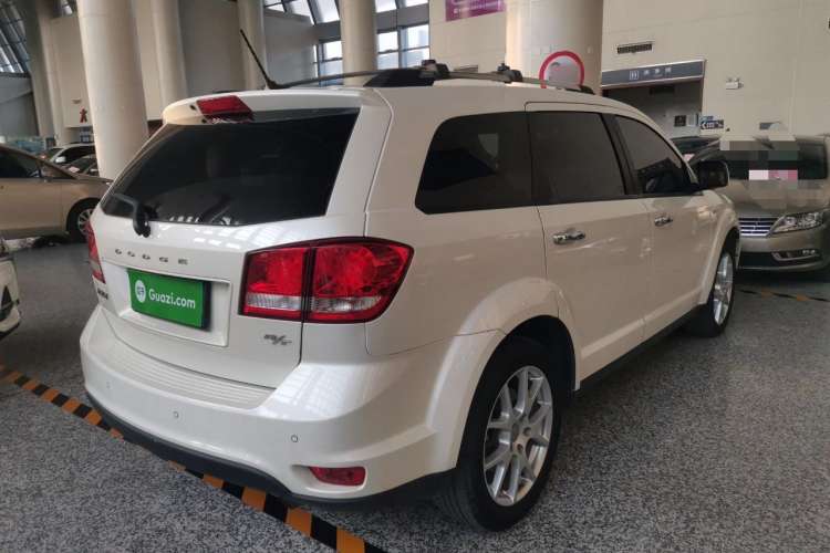 Used Dodge Journey 2014 2.4L Two-Wheel Drive Touring Edition Exterior 3