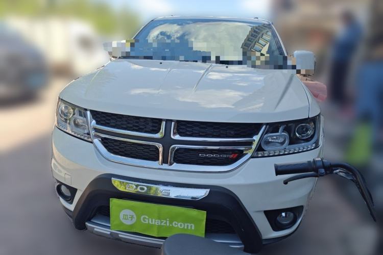 Used Dodge Journey 2014 2.4L Two-Wheel Drive Touring Edition Front