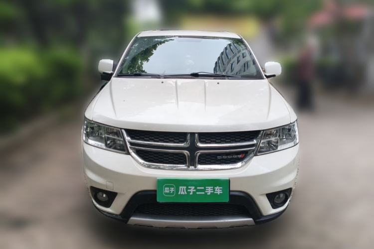 Used Dodge Journey 2014 2.4L Two-Wheel Drive Touring Edition Front