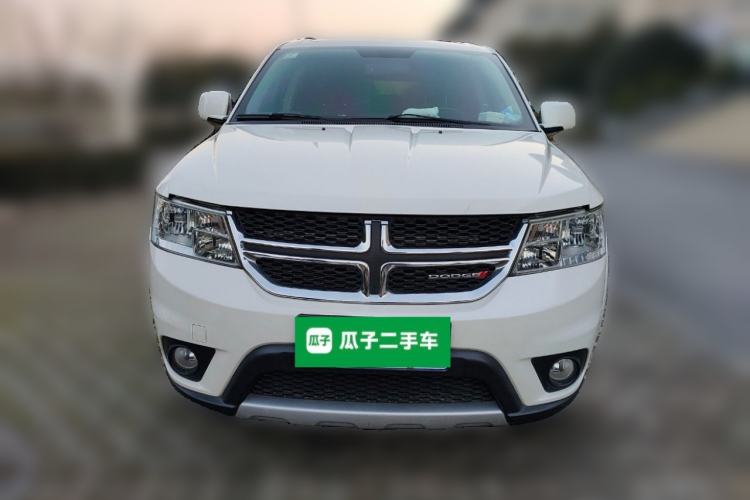 Used Dodge Journey 2014 2.4L Two-Wheel Drive Touring Edition Front