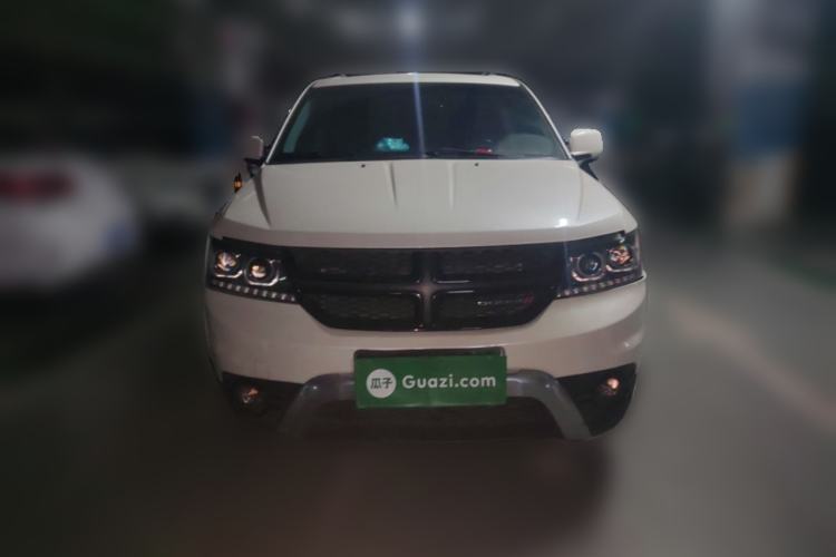 Used Dodge Journey 2014 2.4L Two-Wheel Drive Touring Edition Front