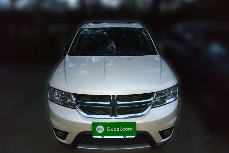 Used Dodge Journey 2014 2.4L Two-Wheel Drive Touring Edition Front