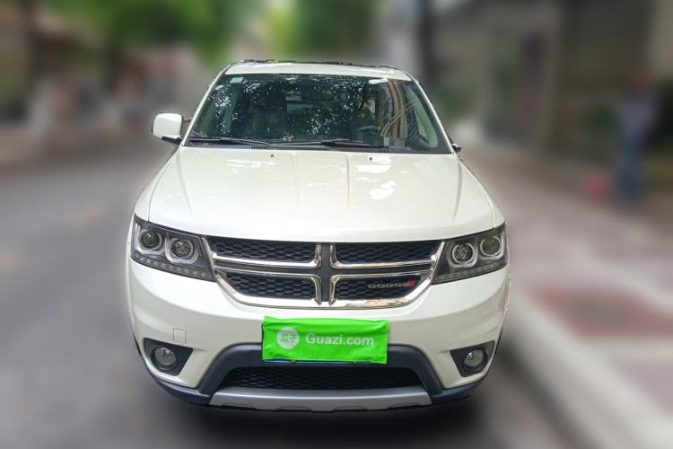 Used Dodge Journey 2014 2.4L Two-Wheel Drive Touring Edition Front