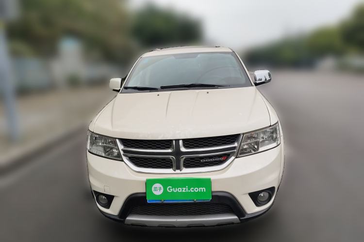 Used Dodge Journey 2014 2.4L Two-Wheel Drive Touring Edition Front
