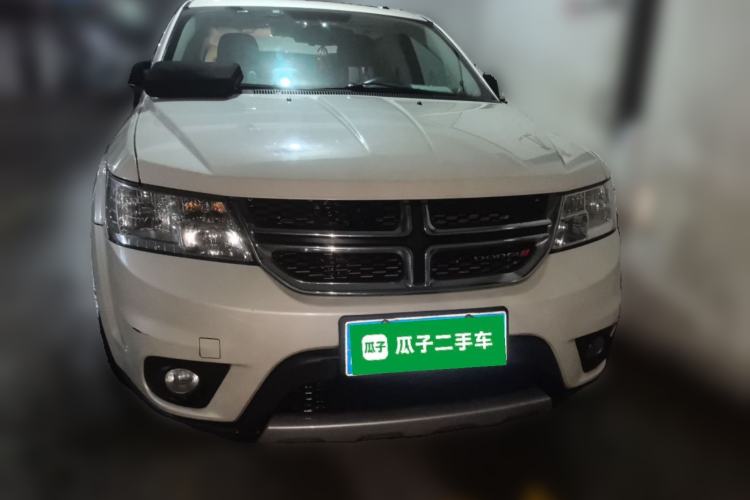 Used Dodge Journey 2014 2.4L Two-Wheel Drive Touring Edition Front
