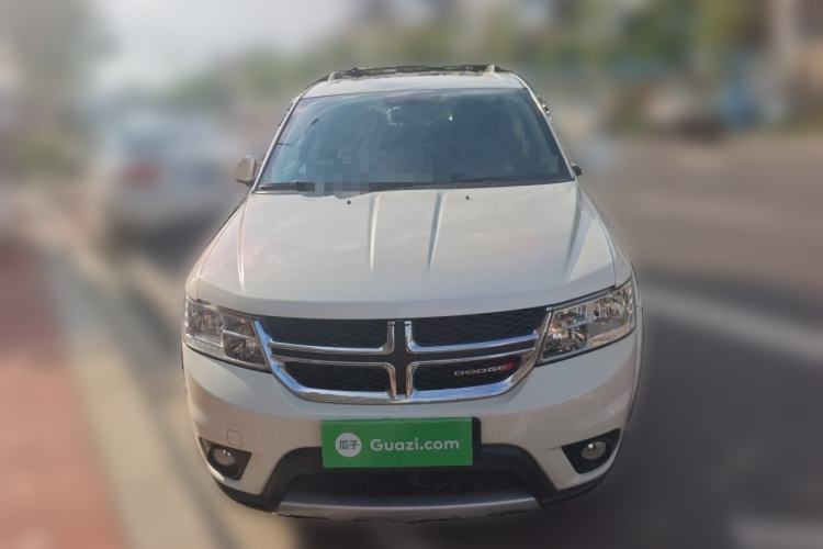 Used Dodge Journey 2014 2.4L Two-Wheel Drive Touring Edition Front