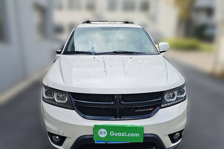 Used Dodge Journey 2014 2.4L Two-Wheel Drive Touring Edition Front