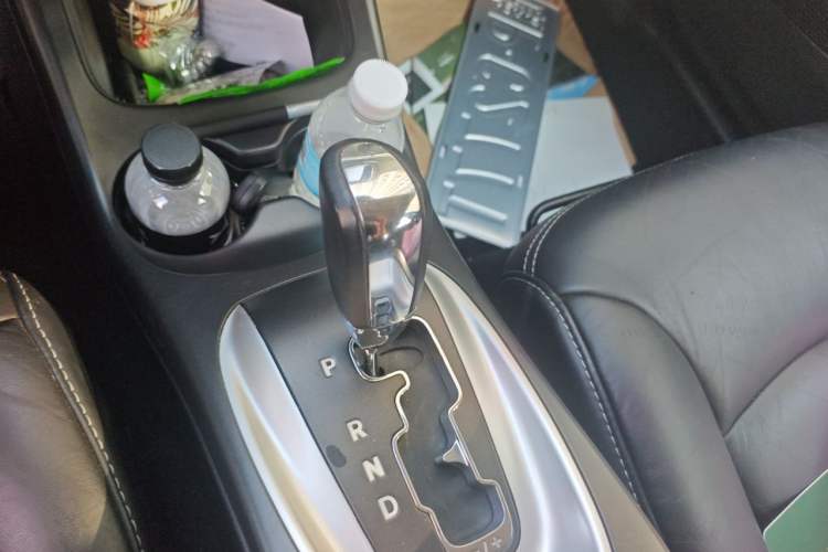 Used Dodge Journey 2014 2.4L Two-Wheel Drive Touring Edition Gear Lever