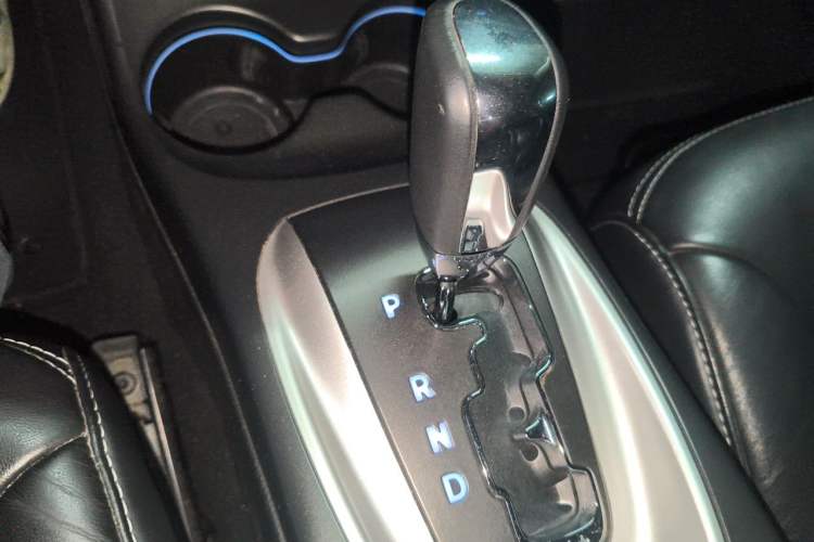 Used Dodge Journey 2014 2.4L Two-Wheel Drive Touring Edition Gear Lever