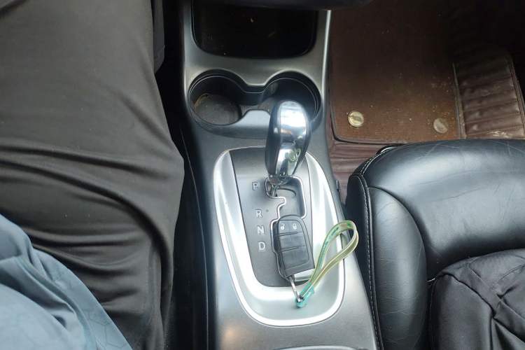 Used Dodge Journey 2014 2.4L Two-Wheel Drive Touring Edition Gear Lever