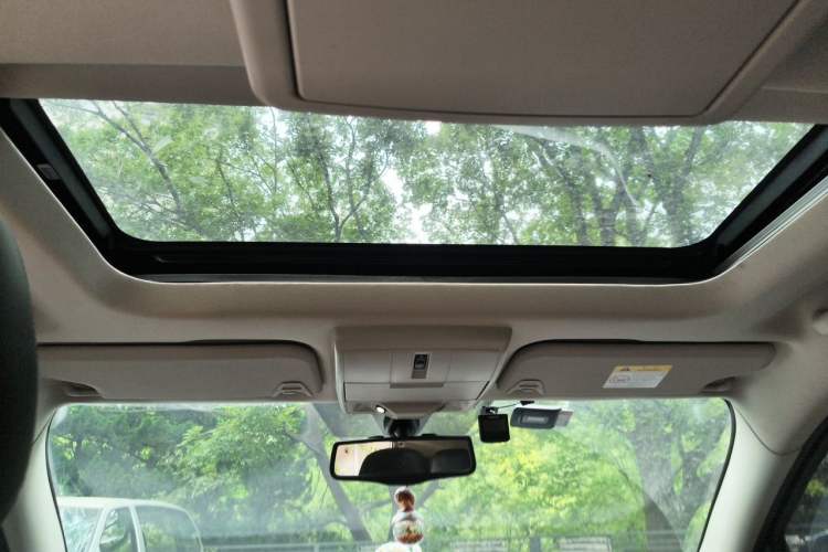 Used Dodge Journey 2014 2.4L Two-Wheel Drive Touring Edition Headliner
