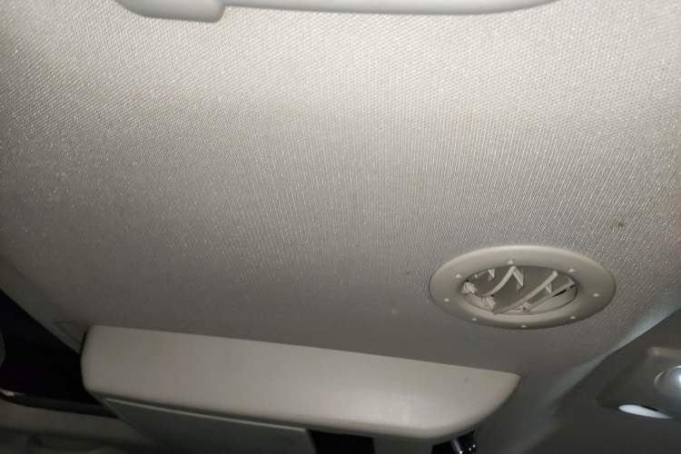 Used Dodge Journey 2014 2.4L Two-Wheel Drive Touring Edition Headliner