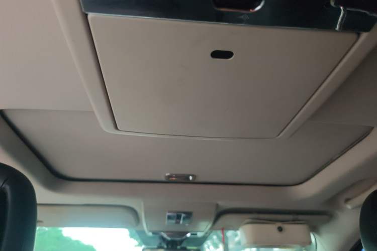 Used Dodge Journey 2014 2.4L Two-Wheel Drive Touring Edition Headliner