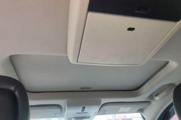 Used Dodge Journey 2014 2.4L Two-Wheel Drive Touring Edition Headliner