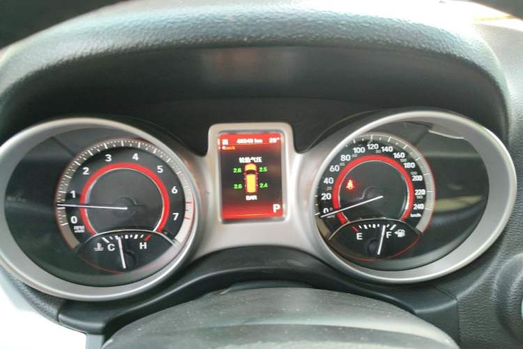 Used Dodge Journey 2014 2.4L Two-Wheel Drive Touring Edition Instrument Cluster